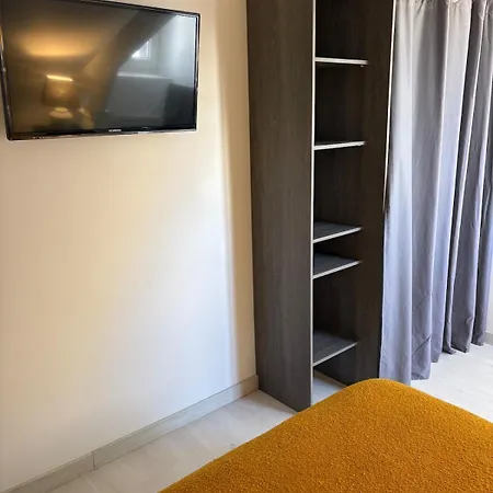 Duplex Avec Terrasse, Rue De La Mer! Ouistreham